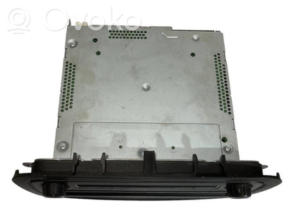 Radio / CD/DVD player / navigation