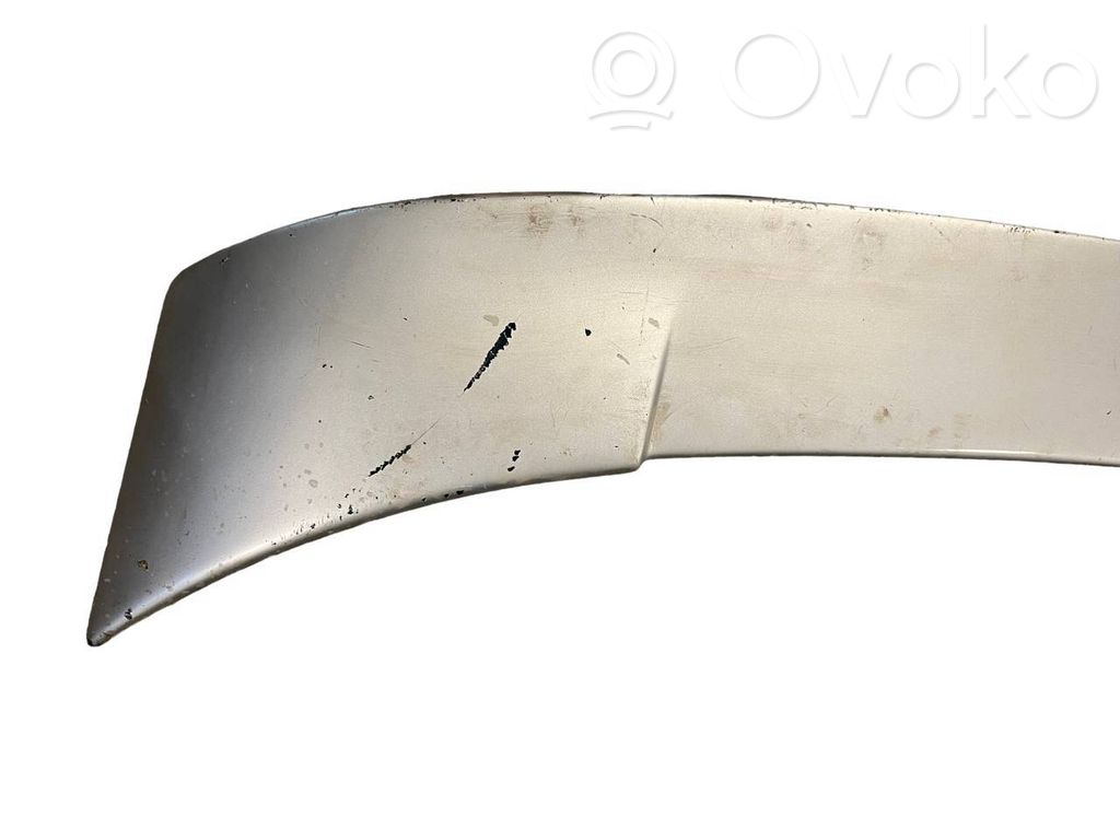 Spoilera aizmugurējais vāks