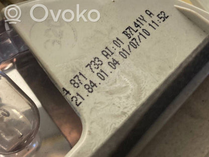 Aizmugurējais lukturis pārsegā