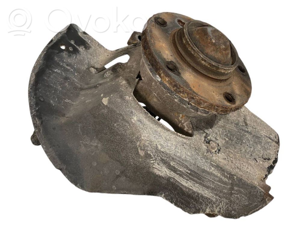 Priekšējā riteņa rumbas vārpstas šarnīrs (stupica, capfa)