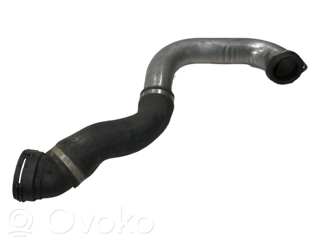 Шланг(и)/труба(ы) интеркулера