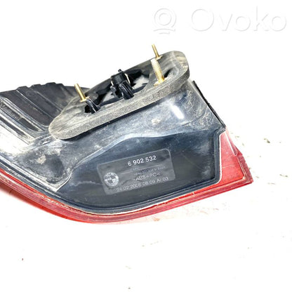 Aizmugurējais lukturis virsbūvē