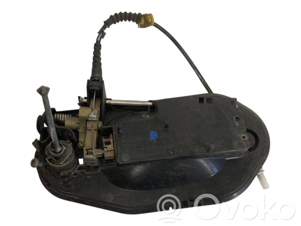 Holder/bracket for external opening handle at the front