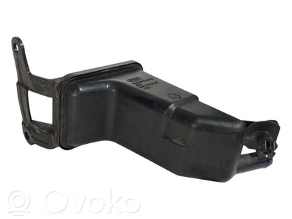 Stūres pastiprinātāja šķidruma tvertne