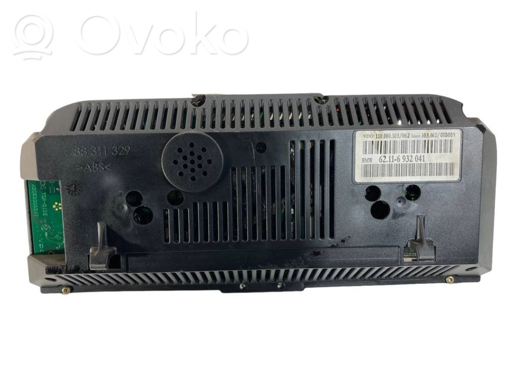 Spidometrs (instrumentu panelī)