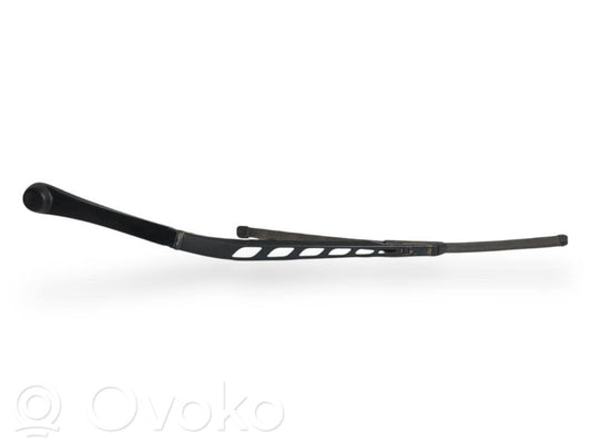 Windshield wiper arm