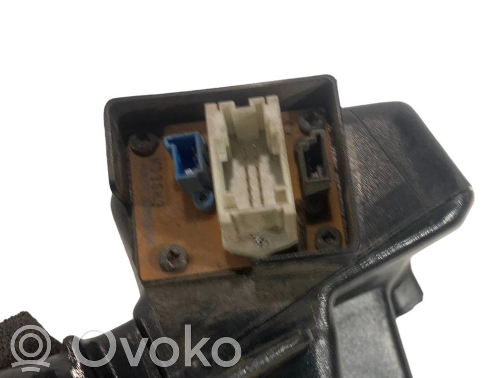 Динамик(и) в передней двери