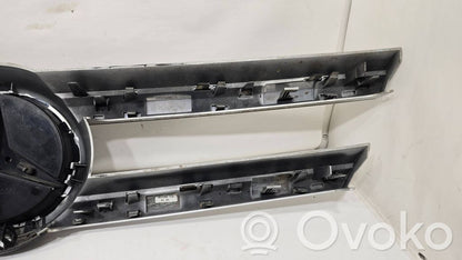 Augšējais režģis