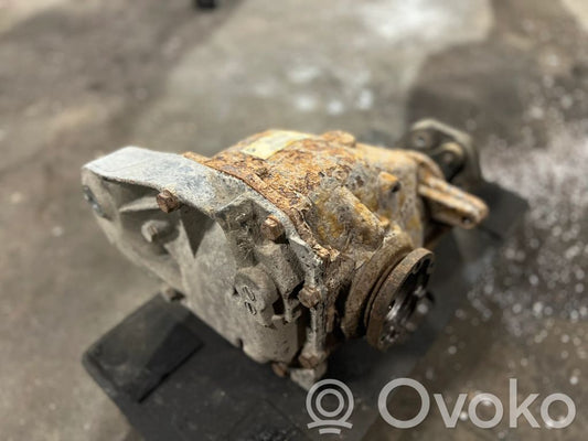 Aizmugurējais reduktors