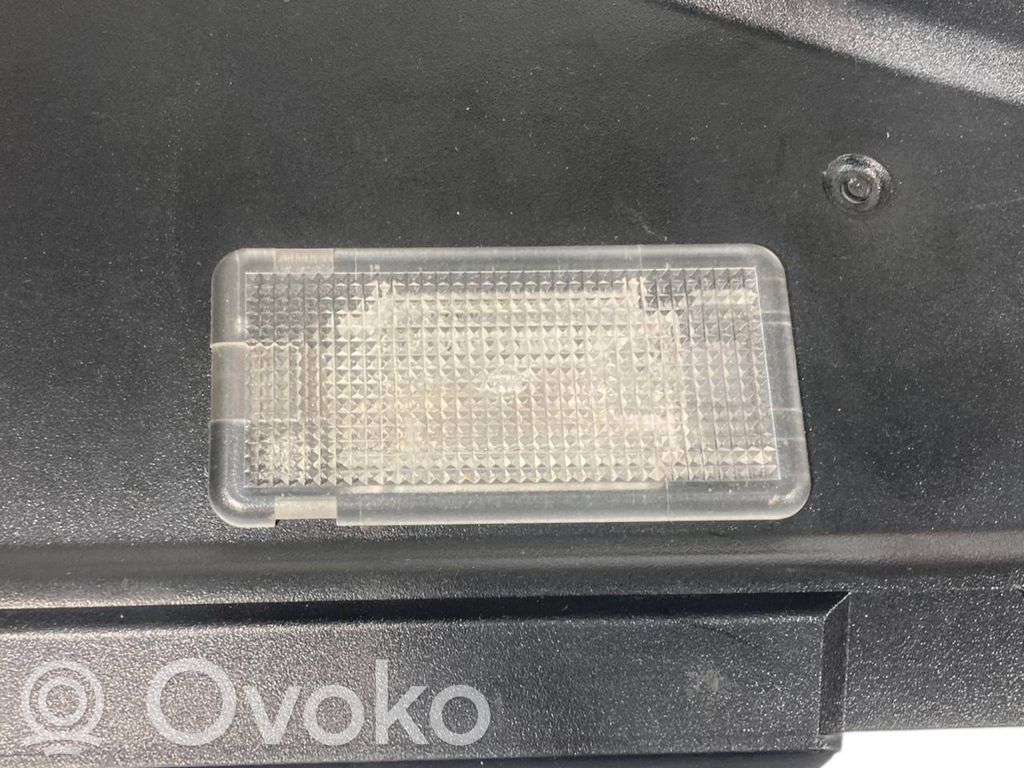 Другая часть интерьера