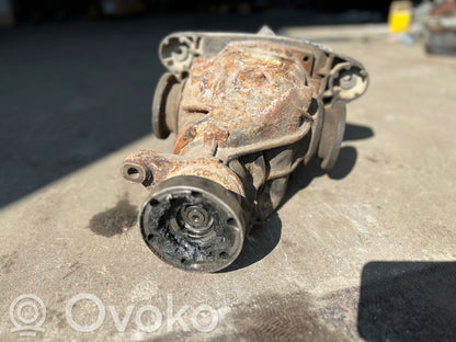 Aizmugurējais reduktors