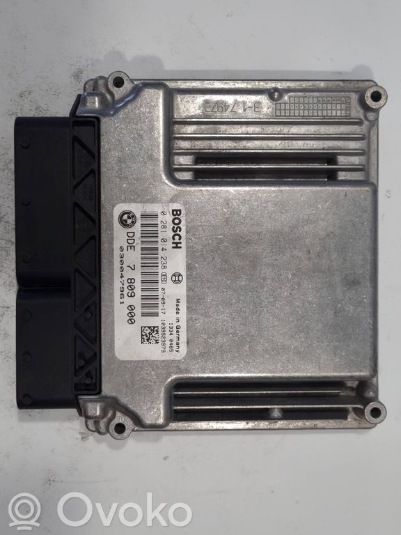 Dzinēja vadības bloks