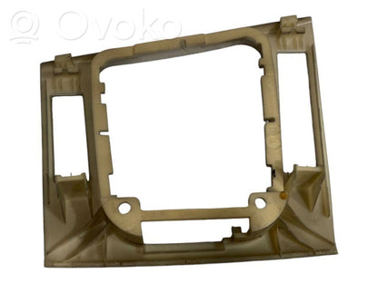 Декоративная накладка на рычаг переключения передач (пластик)