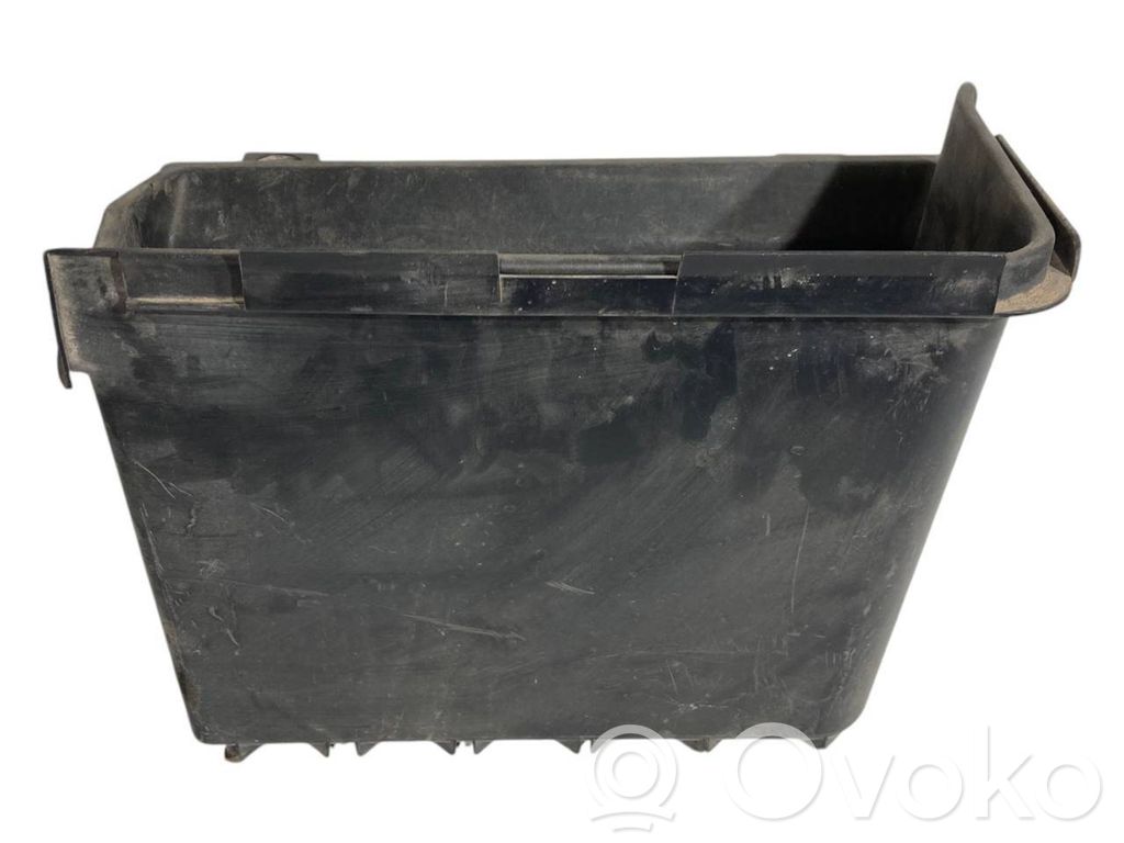 Mantu nodalījums stumbrs