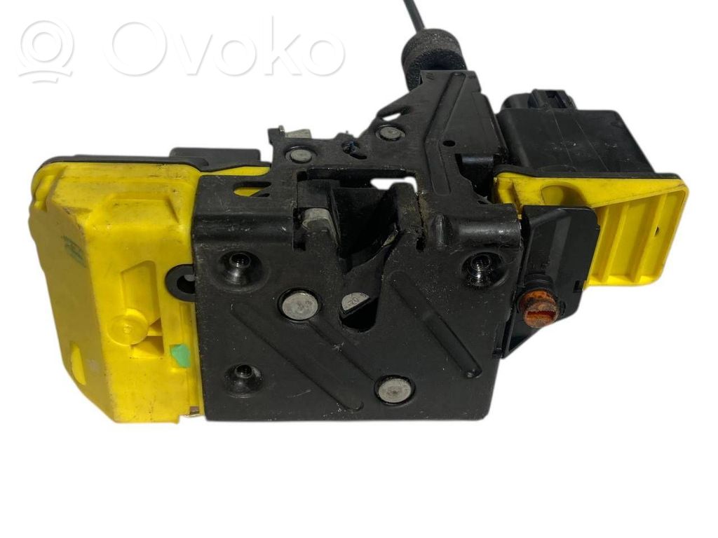 Aizmugurē slēdzene