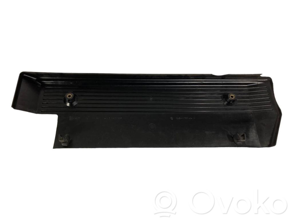 Engine cover (decorative trim)