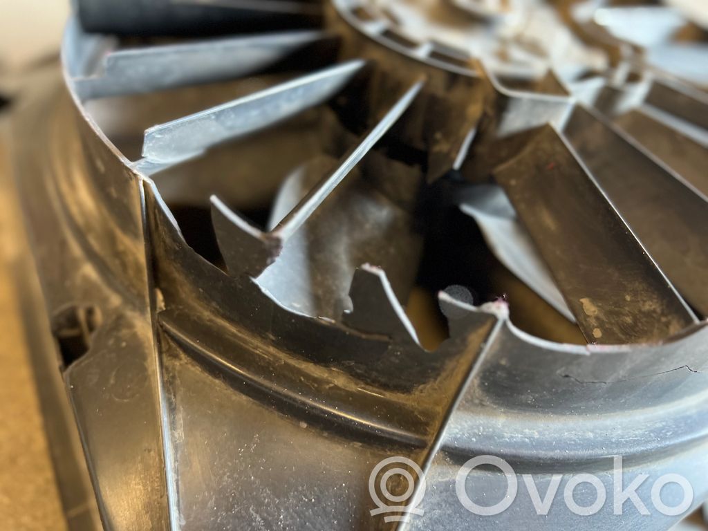 Electric radiator fan