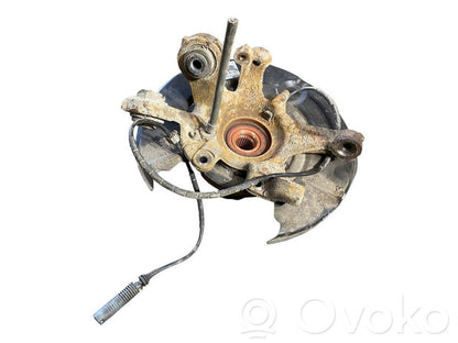 Aizmugurē riteņa rumbas vārpstas šarnīrs (stupica, capfa)