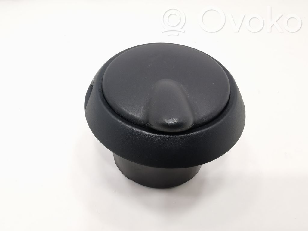 Пепельница (передняя)