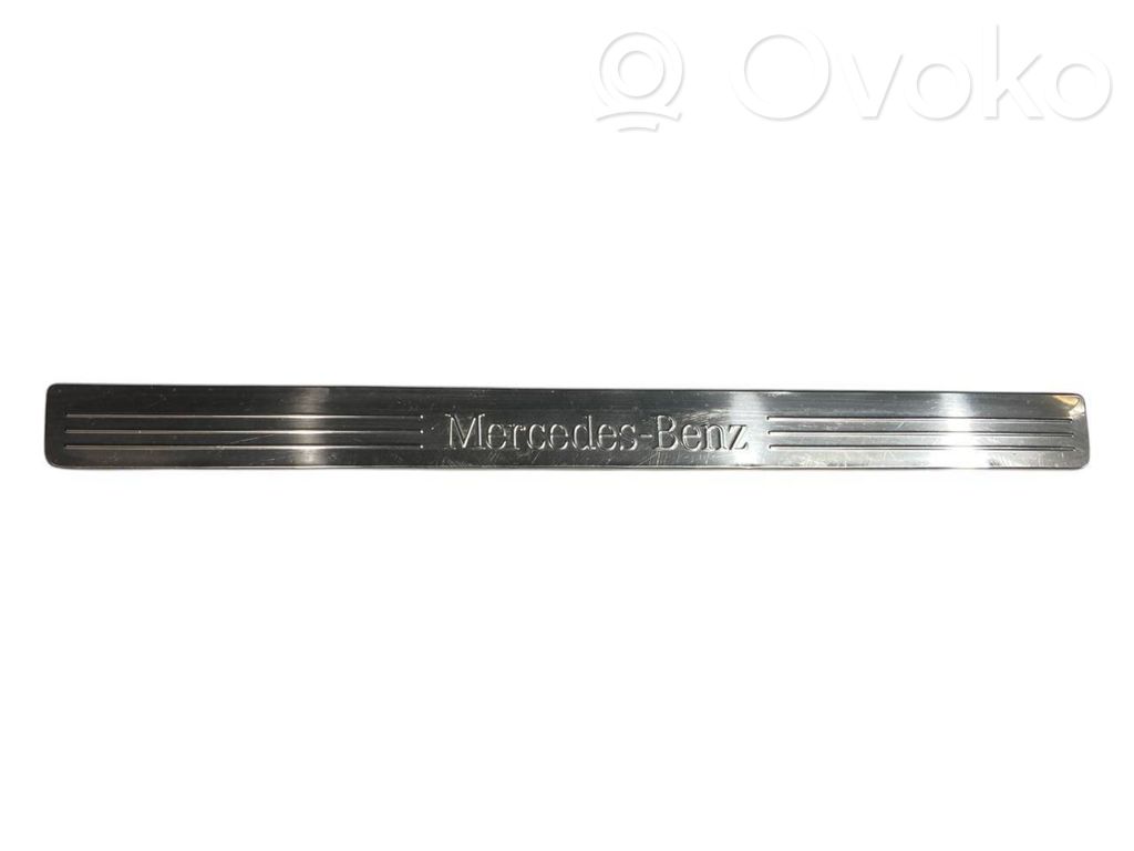 Front sill trim (inner)