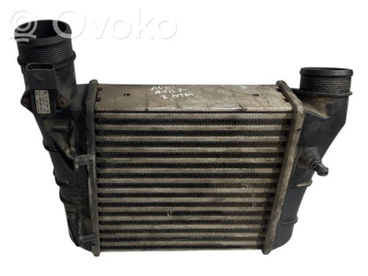 Starpdzesētāja radiators