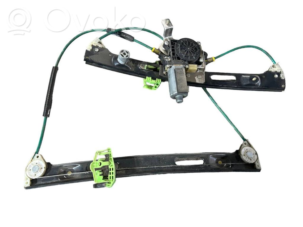 Priekšpusē elektriskā loga pacelšanas mehānisma komplekts