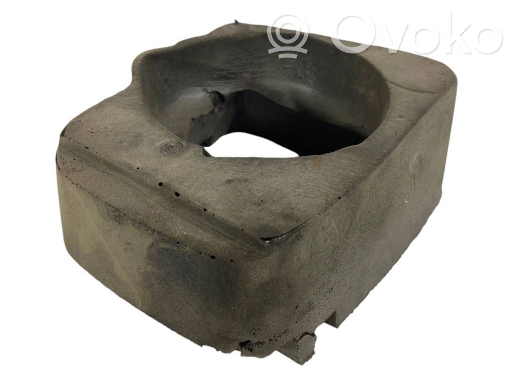 Ātrumu pārslēgšanas sviras dekoratīvā apdare (plastmasas)