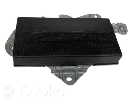 Priekšējo durvju drošības spilvens