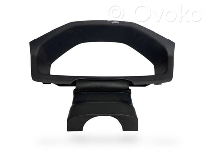 Instrumentu paneļa dekoratīvā apdare