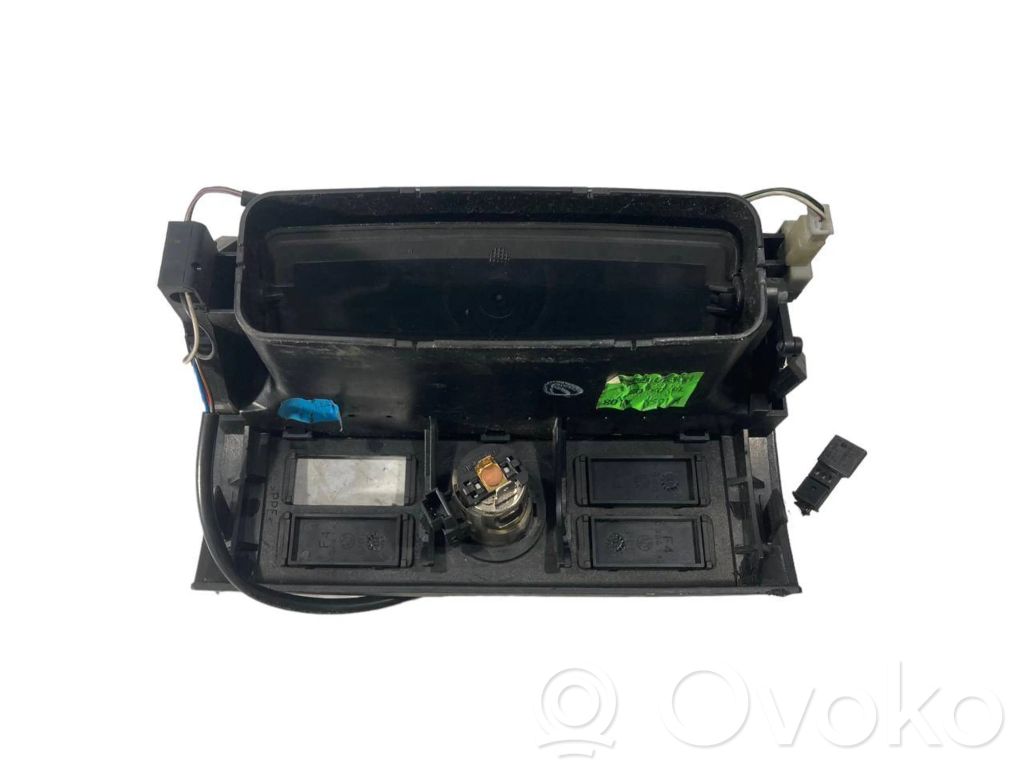 Centrālais gaisa ventilācijas režģis