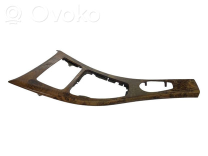 Salona dekoratīvās apdares komplekts