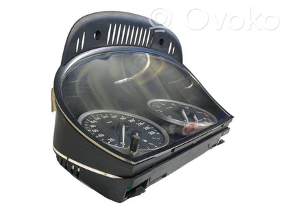 Spidometrs (instrumentu panelī)