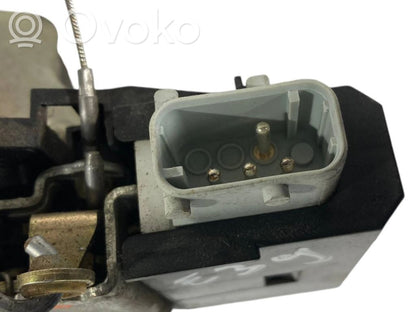 Aizmugurē slēdzene