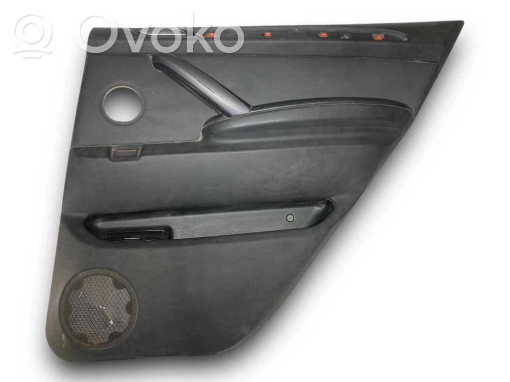 Rear door trim