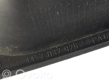 Internal opening handle