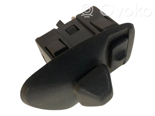 Side mirror switch