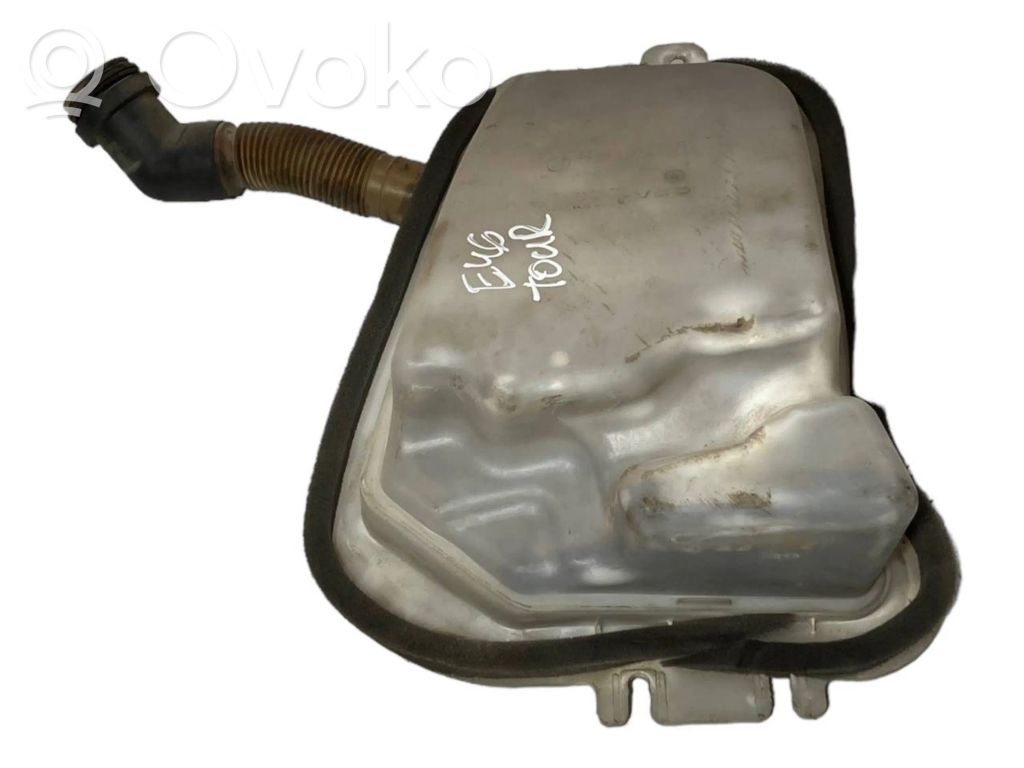 Window fluid tank