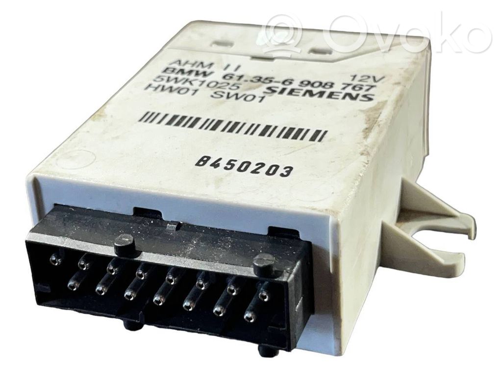 Trailer hitch control unit