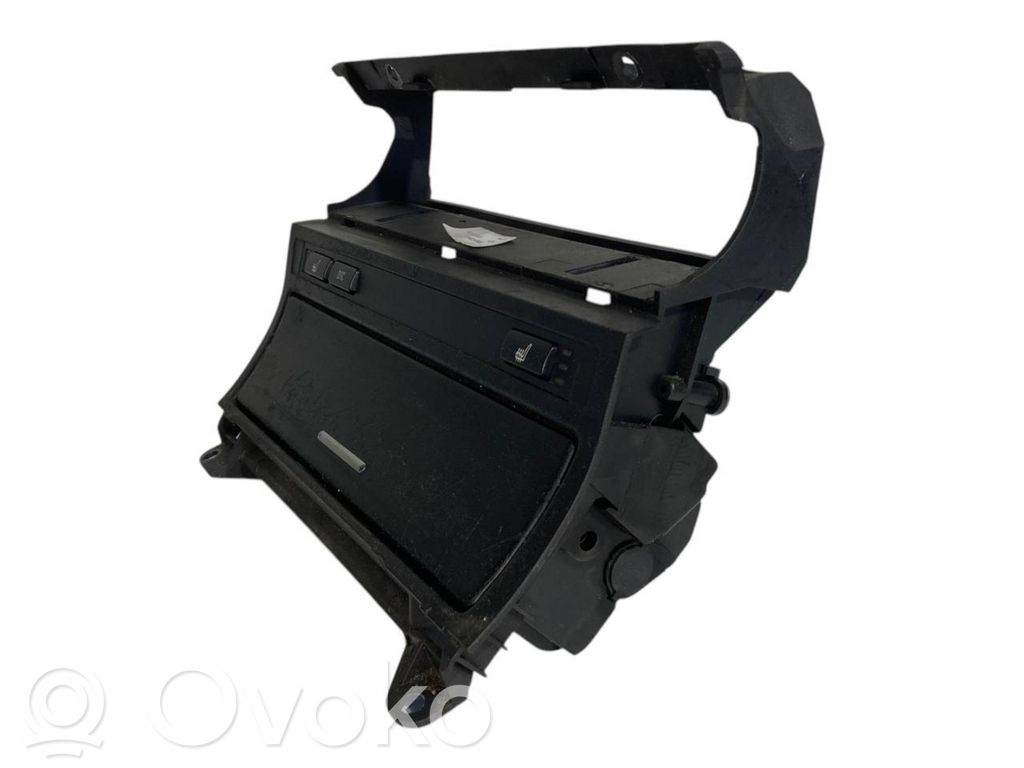 Пепельница (передняя)