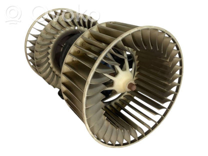 Mazā radiatora ventilators
