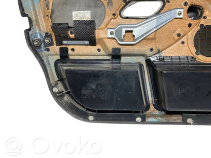 Priekšējo durvju apdare