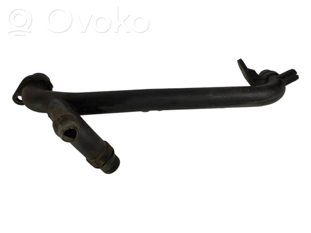 Caurulīte (-es) / šļūtene (-es)