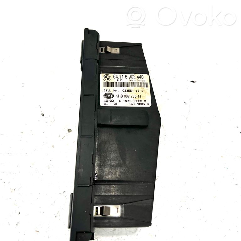 Gaisa kondicioniera / klimata kontroles / salona apsildes vadības bloks (salonā)