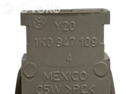 Cita veida salona apgaismojums