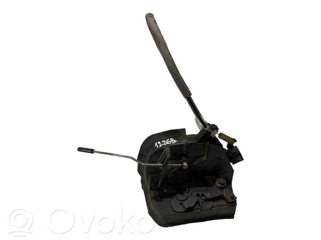 Aizmugurē slēdzene