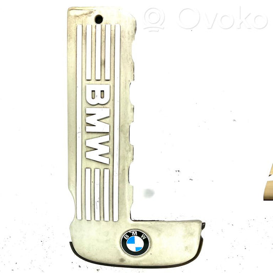 Крышка двигателя (декоративная отделка)