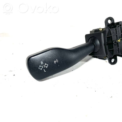 Pagrieziena signālu / lukturu sviria