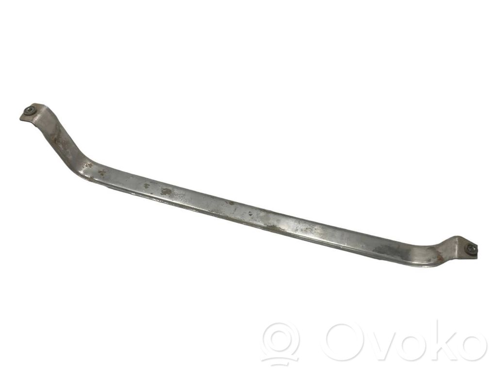 Fuel tank holder(s)