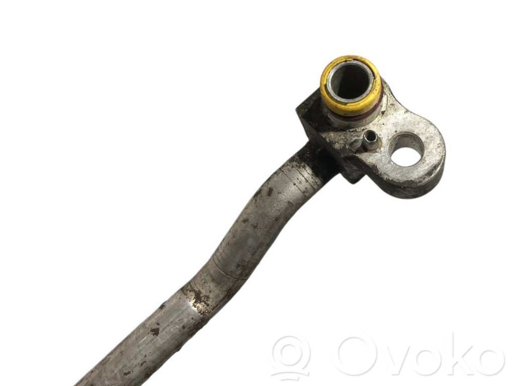 Air conditioner pipe(s) / hose(s)