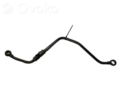 Oil supply pipe (in the crankcase)